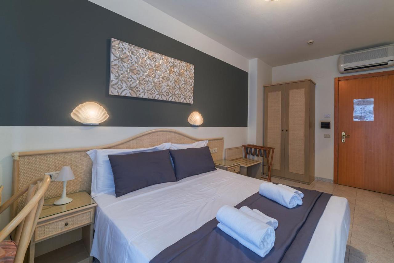 Hotel Airone Bibione Esterno foto