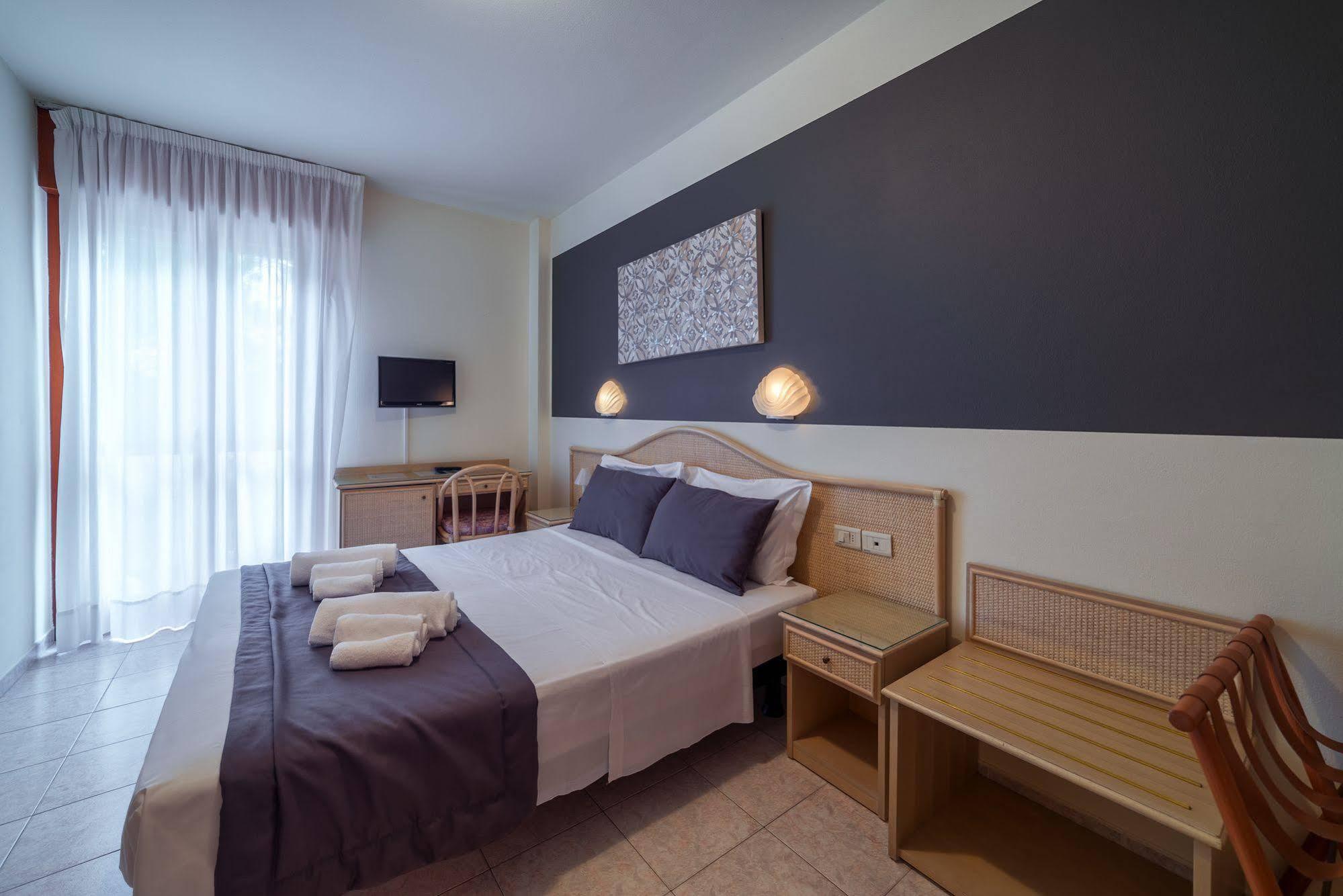 Hotel Airone Bibione Esterno foto