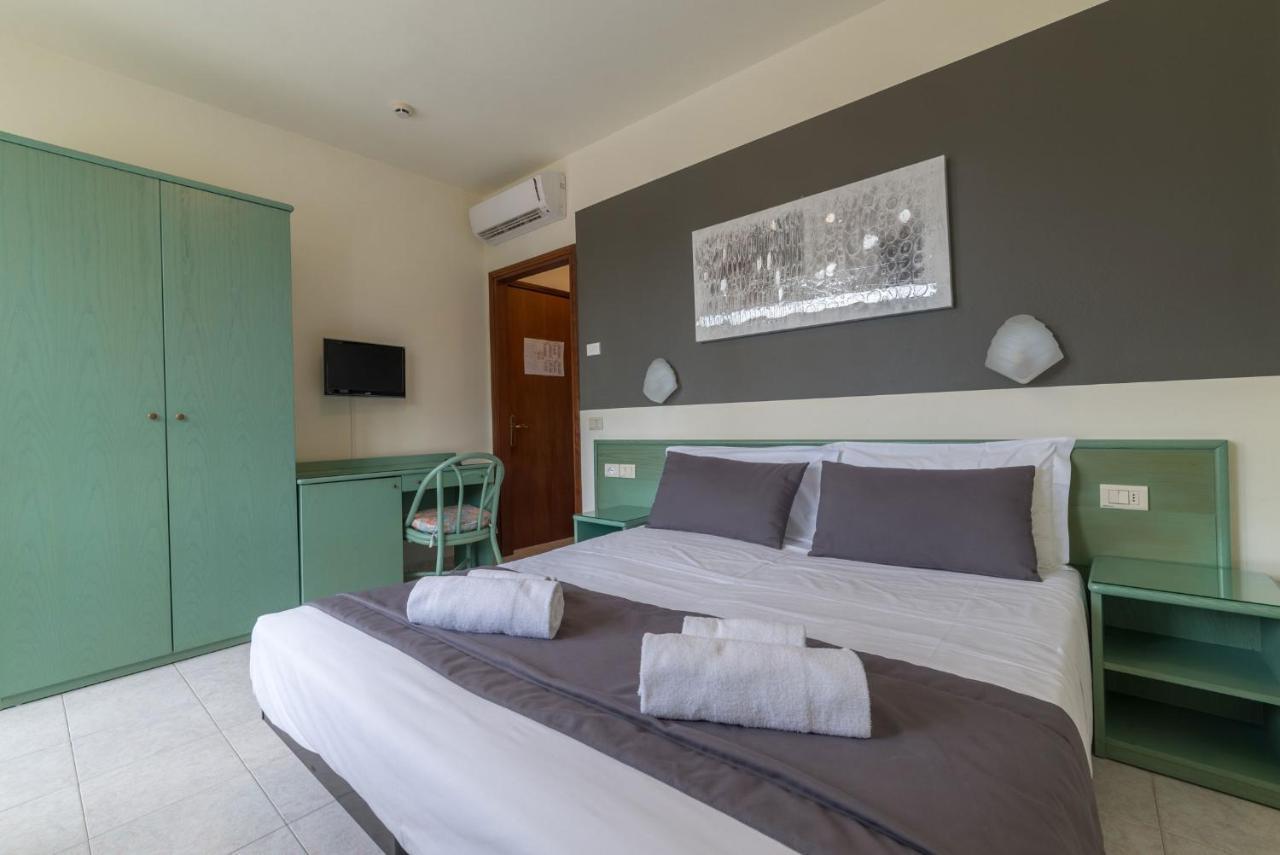 Hotel Airone Bibione Esterno foto